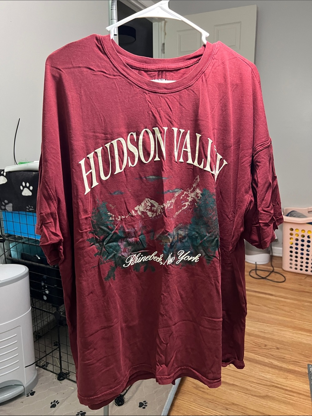 Women’s Maroon Hudson Valley Graphic Tee